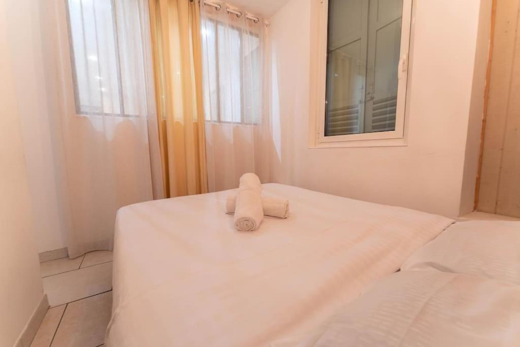 Appartement 2p, Quartier Du Port, *